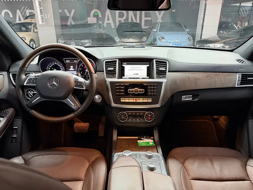 Mercedes-Benz GL-Class 2015 — фото 13