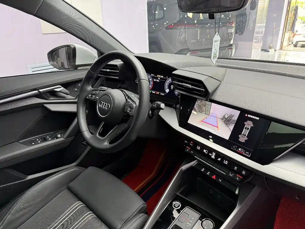 Audi A3 2023 — фото 19