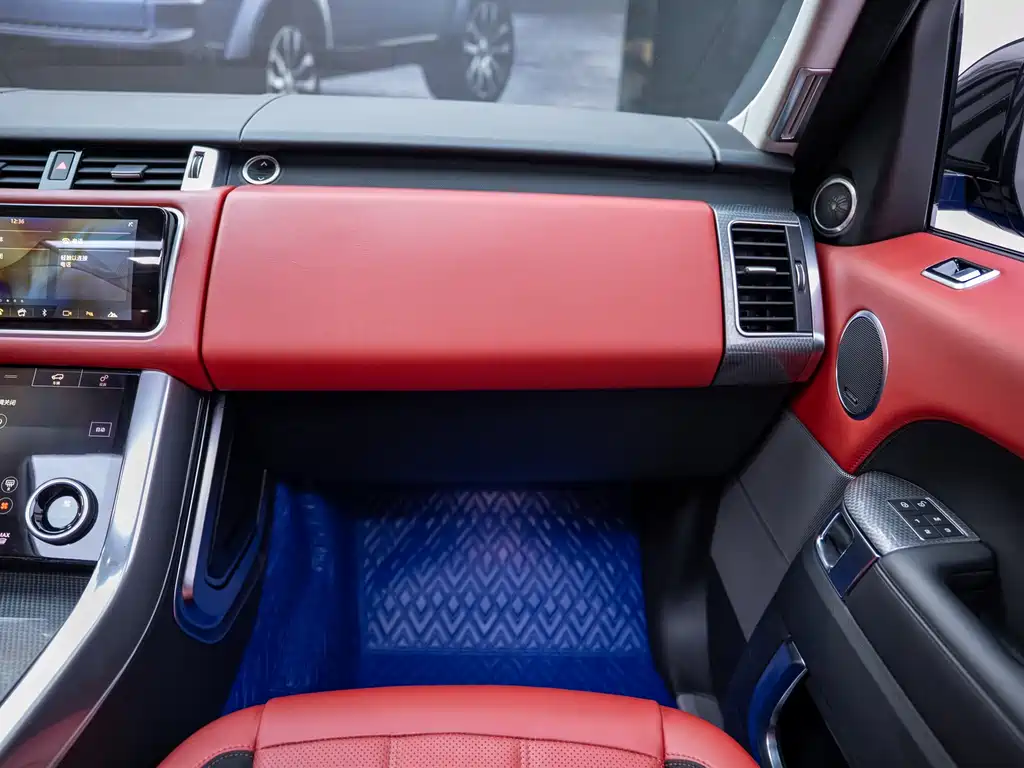 Land Rover Sport 2021 — фото 17