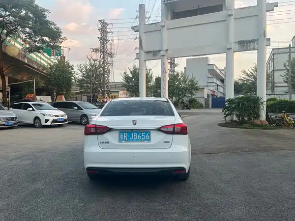 Roewe 360 2016