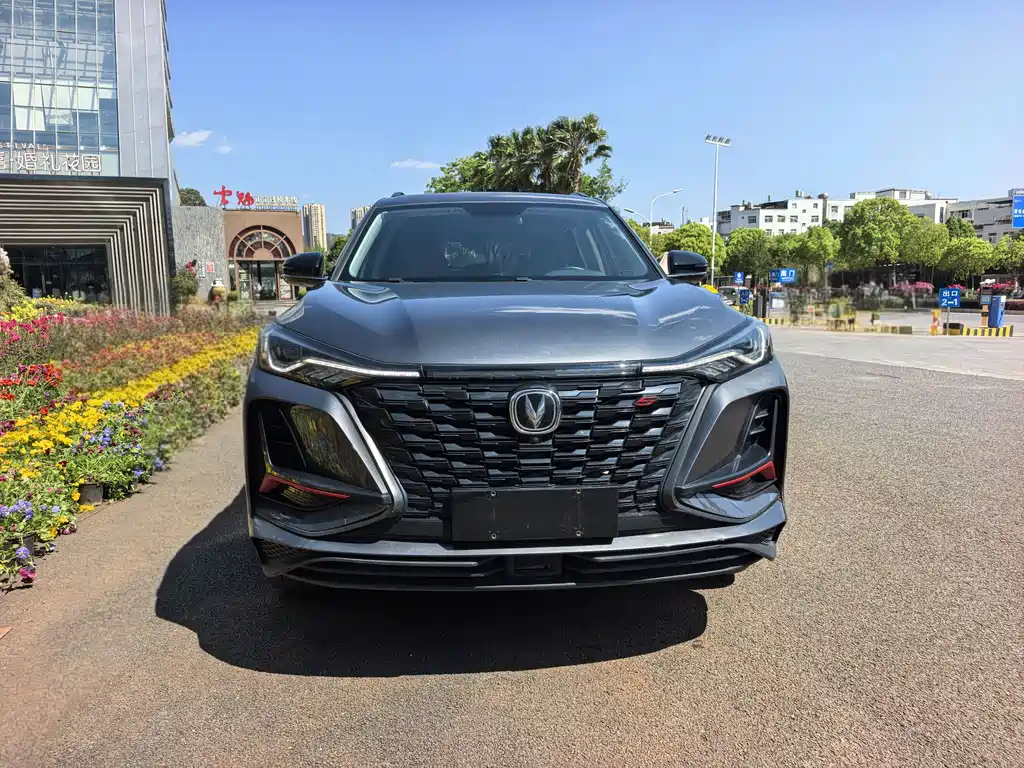 Changan CS75 PLUS 2022 — фото 2