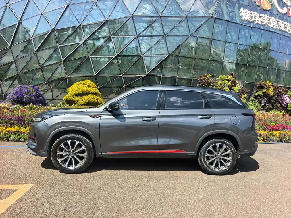 Changan CS75 PLUS 2022 — фото 3