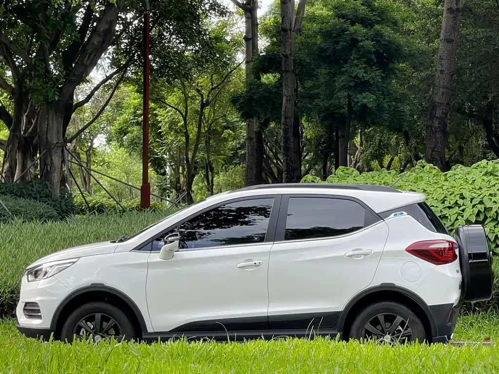 BYD Yuan EV 2019