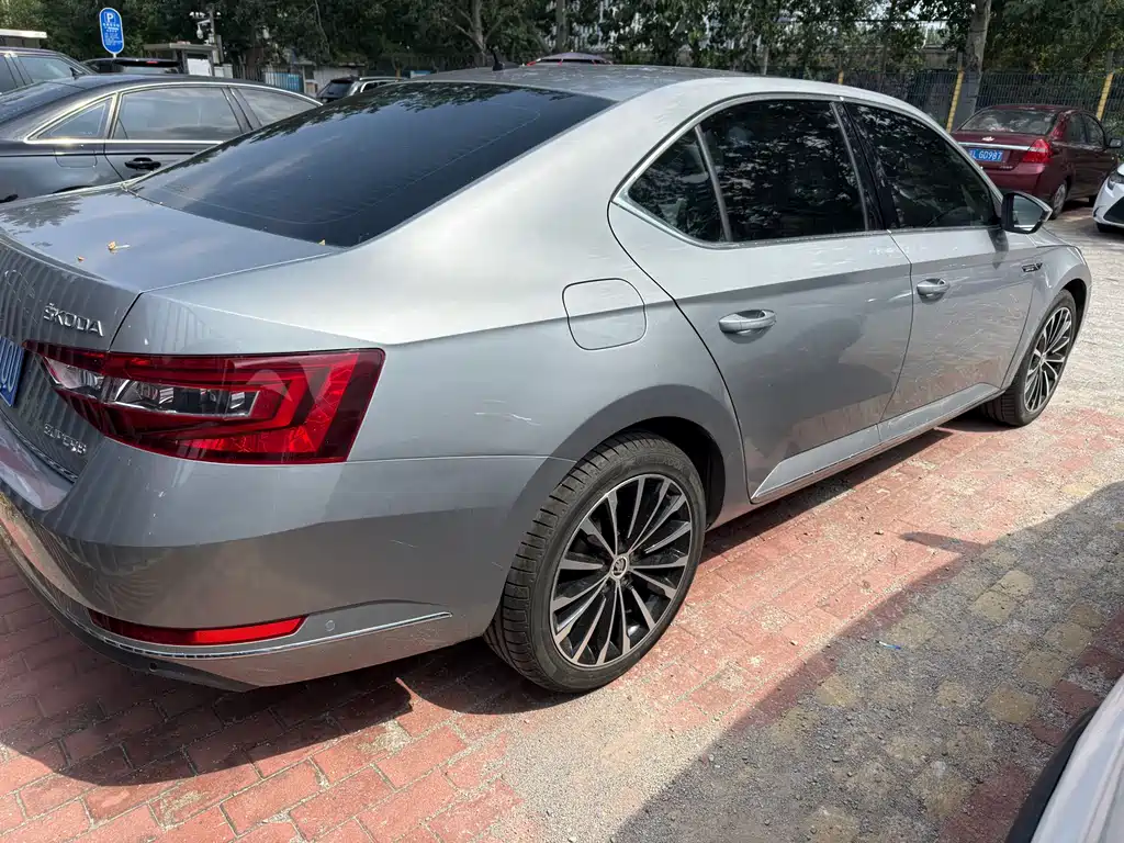 Skoda Speedy 2016 — фото 10