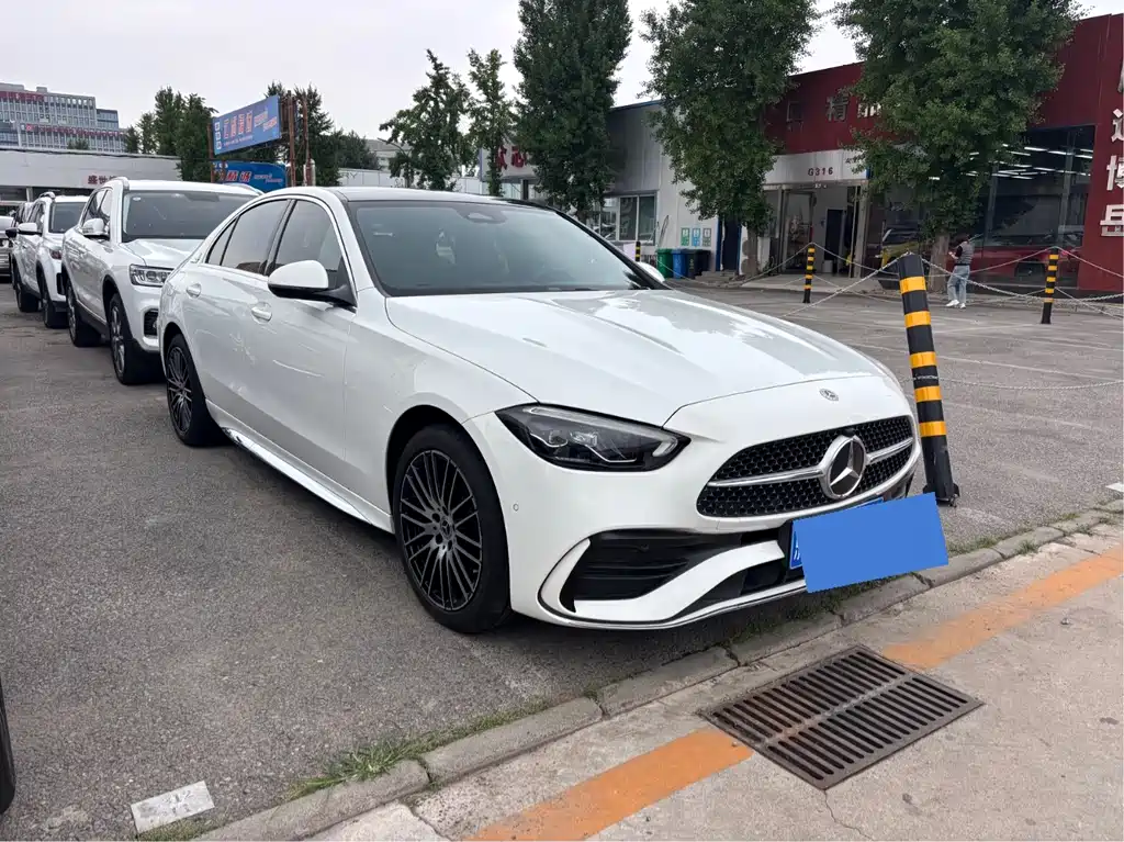 Mercedes-Benz C-Class 2023 — фото 15