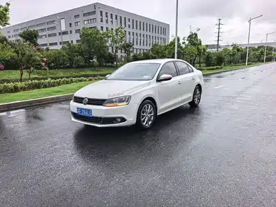Volkswagen Sagitar 2013
