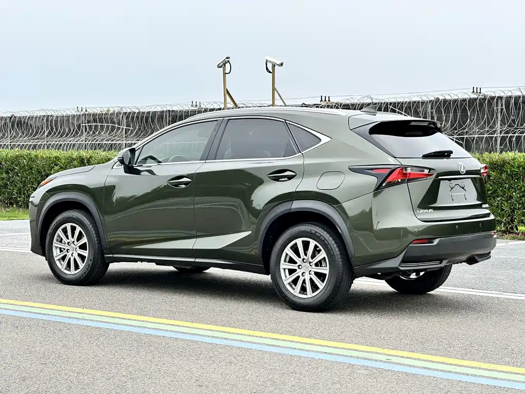 Lexus NX 2017