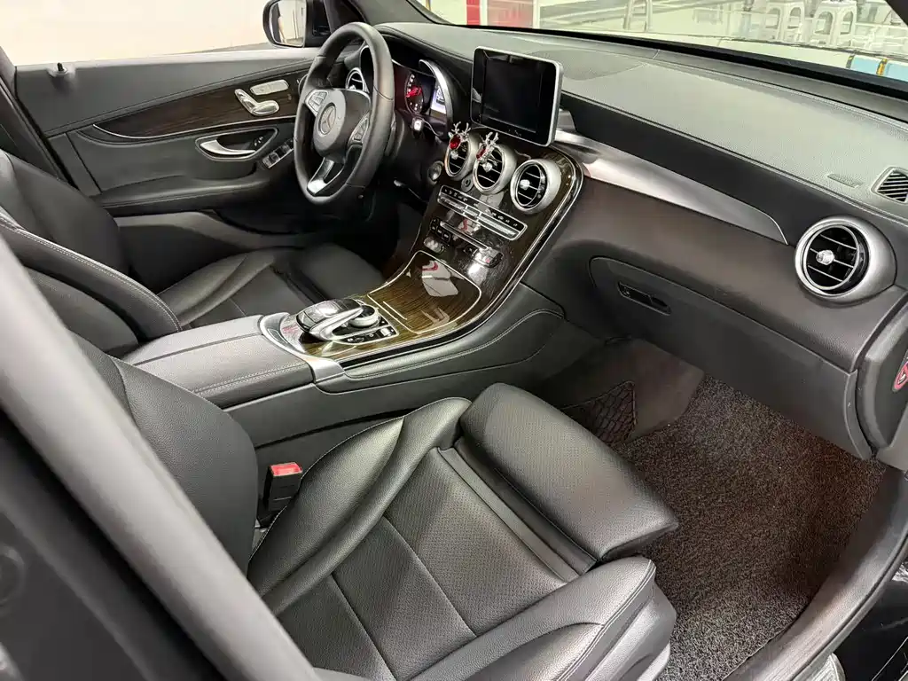 Mercedes-Benz GLC 2017