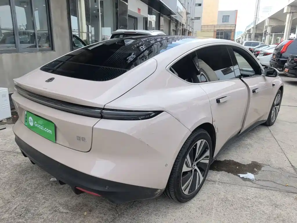 NIO ET5 2024