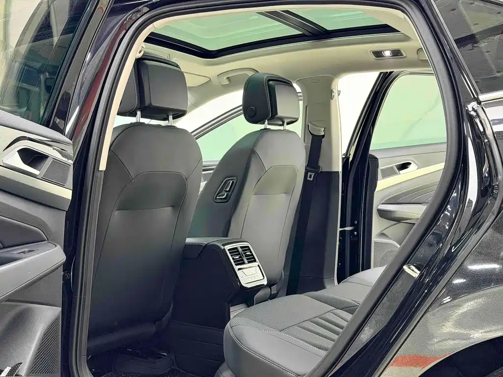 Volkswagen Passat 2025