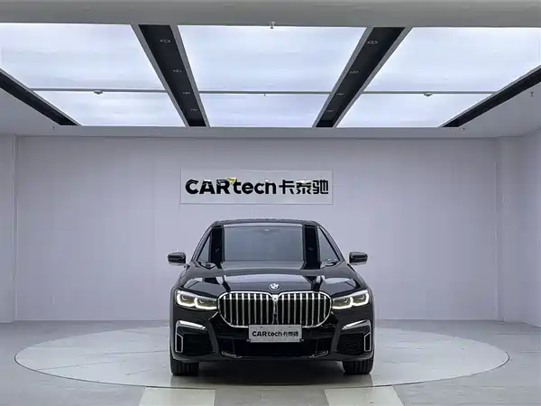 BMW 7 Series 2021