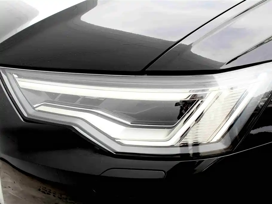 Audi A6L 2021 — фото 7