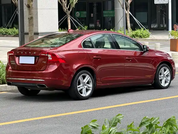 Volvo S60 2014