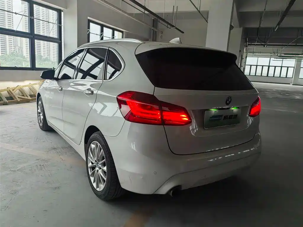 BMW 2 Series Active Tourer 2019 — фото 4