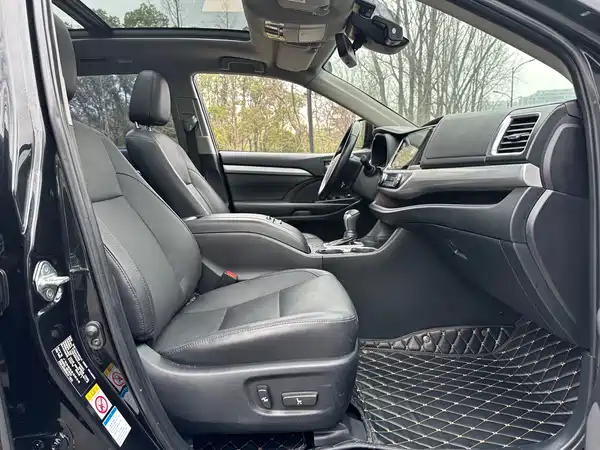 Toyota Highlander 2021