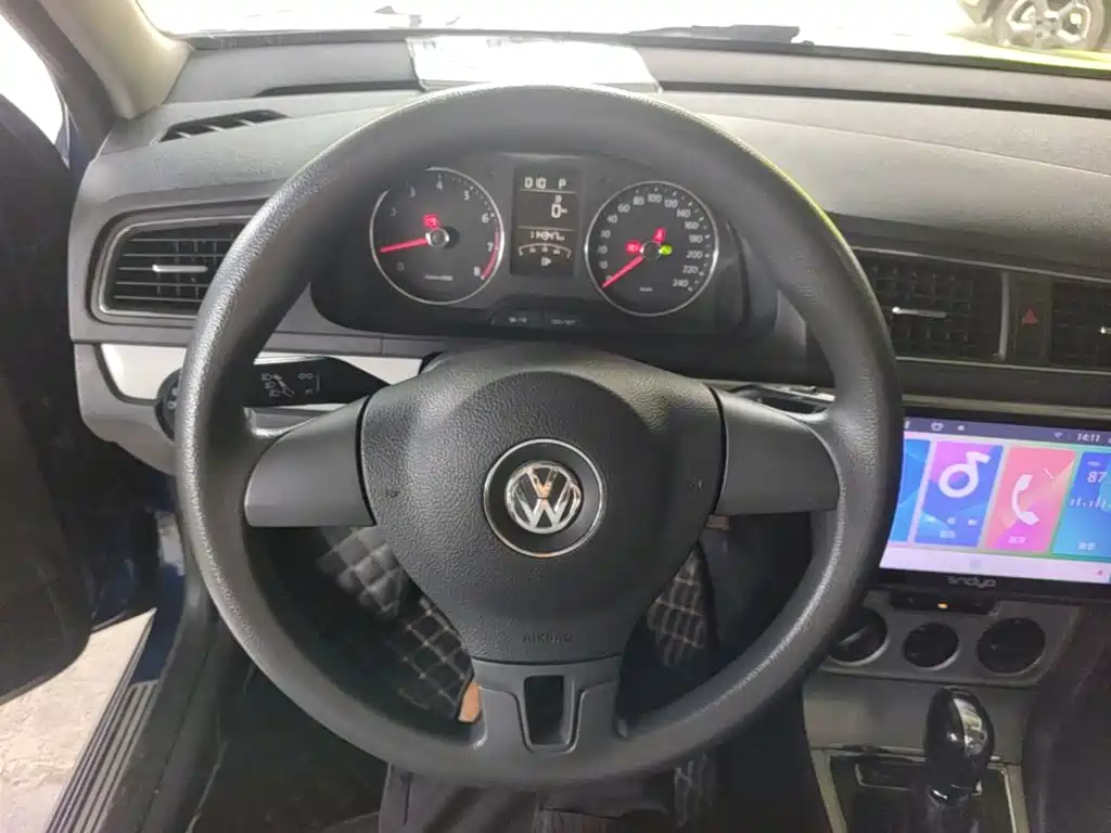 Volkswagen Gran Lavida 2015 — фото 11