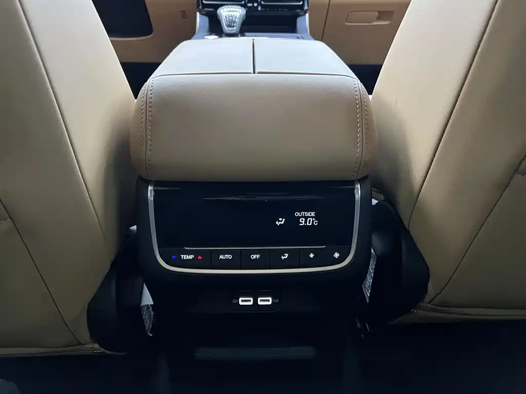 GAC Motor Trumpchi GS8 2024 — фото 24