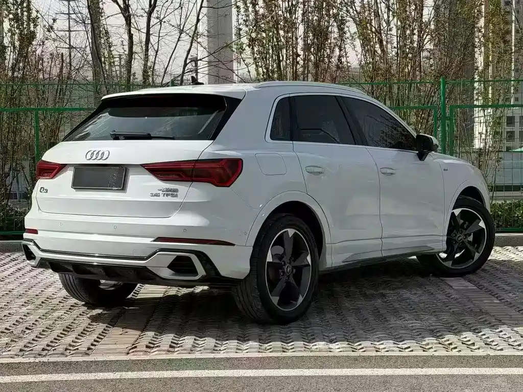 Audi Q3 2024 — фото 6
