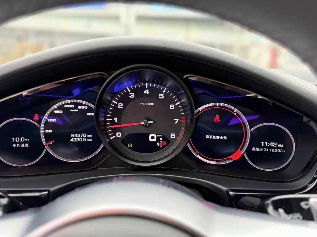 Porsche Panamera 2018 — фото 9