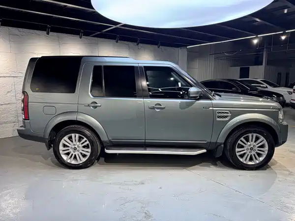 Land Rover Discovery 2016