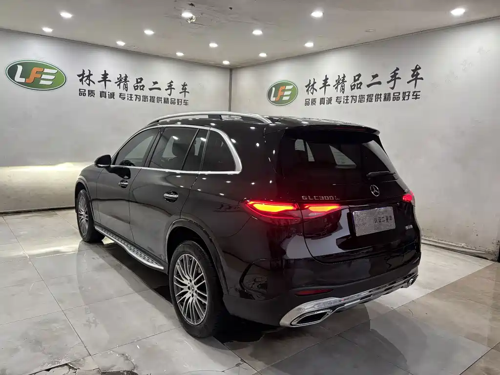 Mercedes-Benz GLC 2023