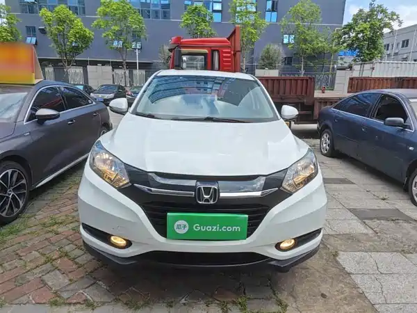 Honda Vezel 2015