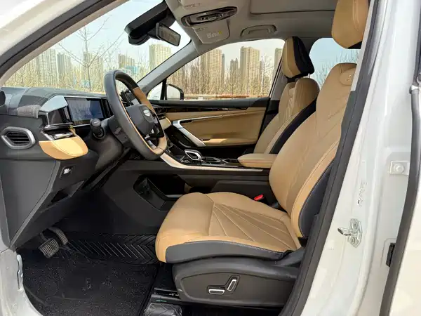 Geely Boyue L 2023