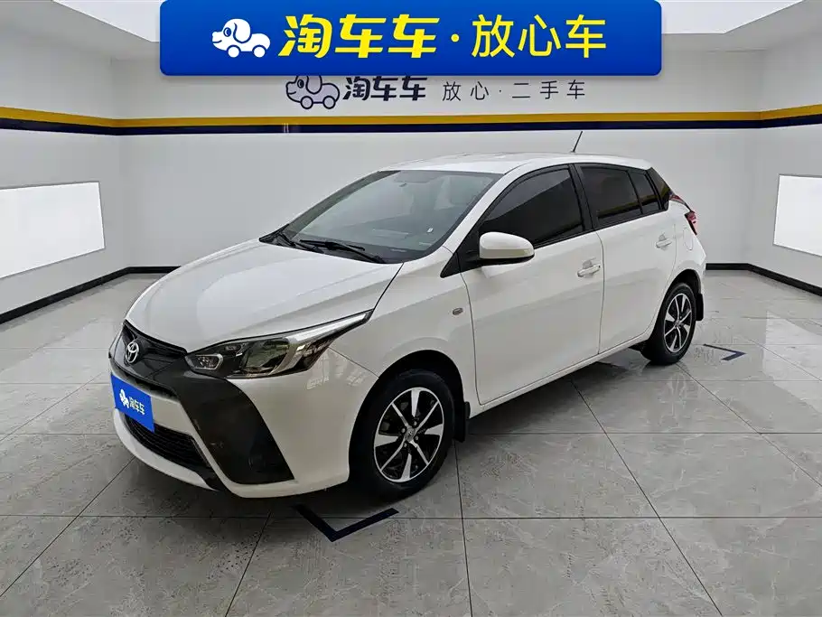 Toyota Yaris L 2017 — фото 1