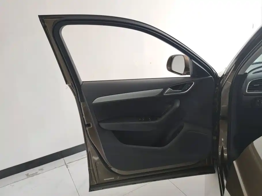 Audi Q3 2016