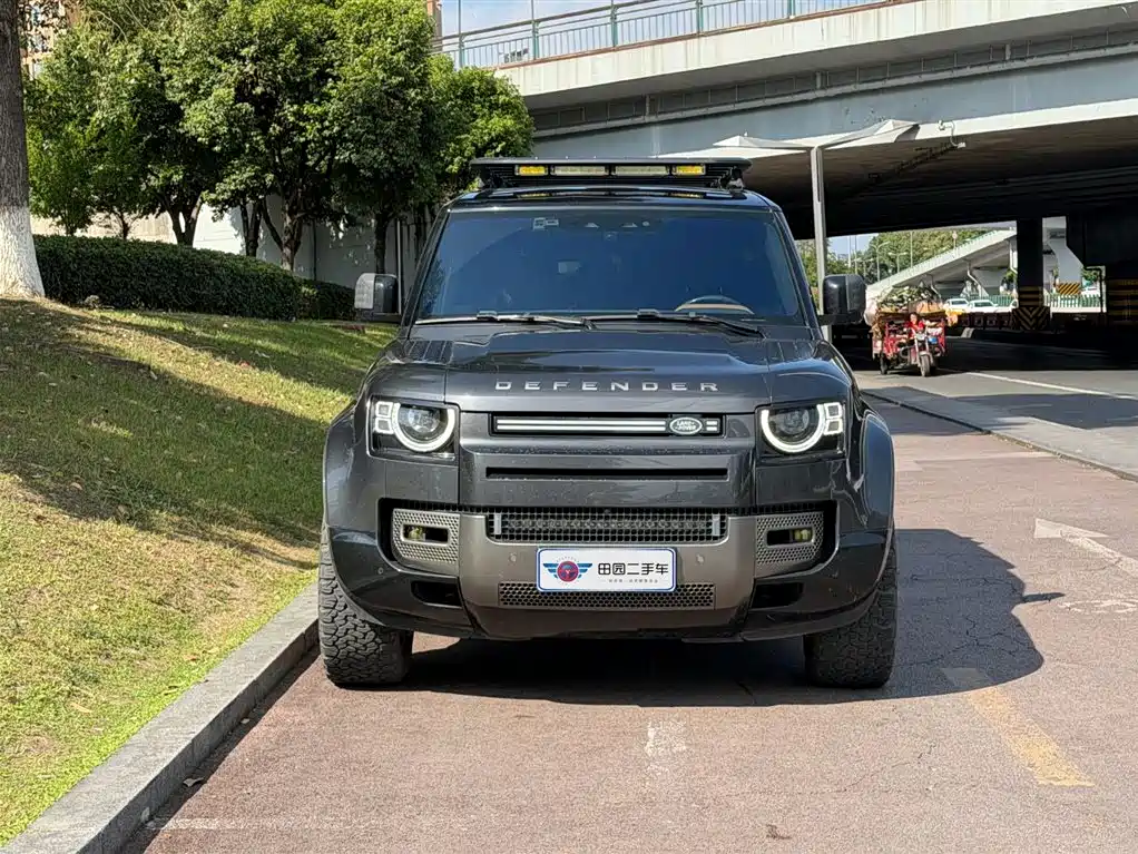 Land Rover Defender 2023 — фото 2