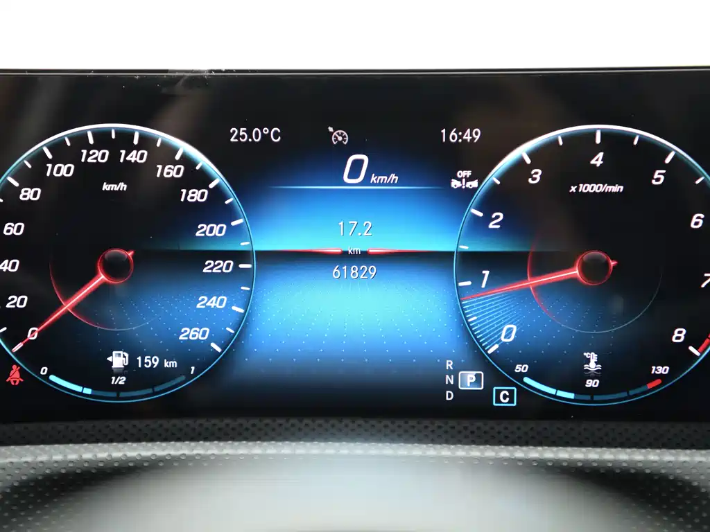 Mercedes-Benz A-Class 2023 — фото 8