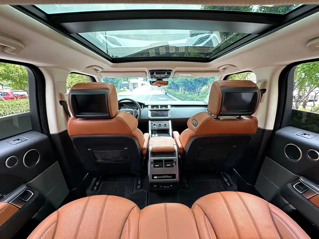 Land Rover Range Rover Sport 2017 — фото 16