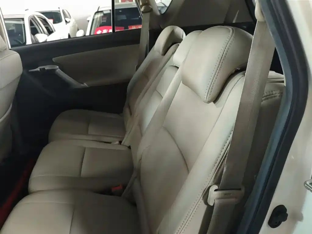 Toyota Verso 2015 — фото 17