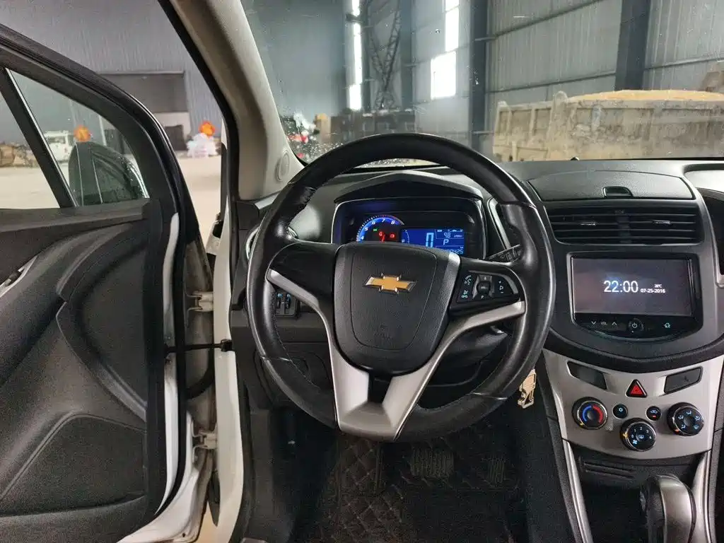 Chevrolet Trax 2016 — фото 11