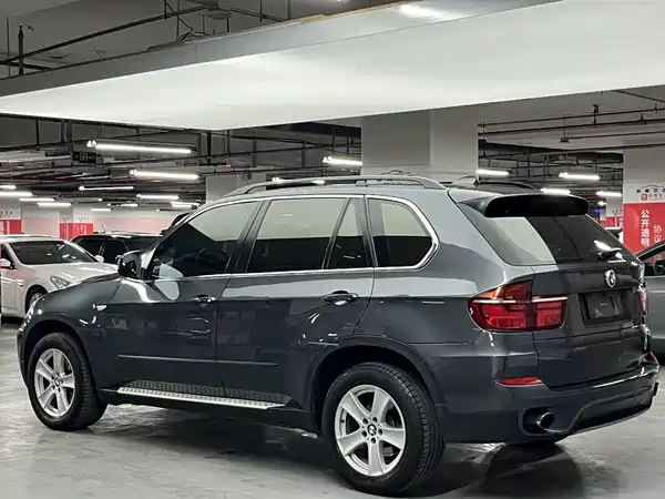 BMW X5 2011