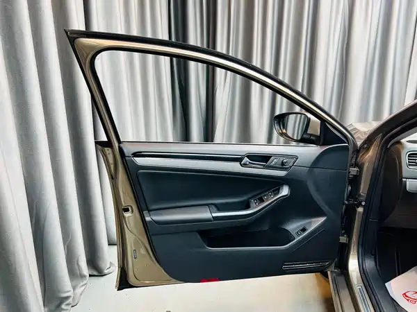 Volkswagen Sagitar 2019