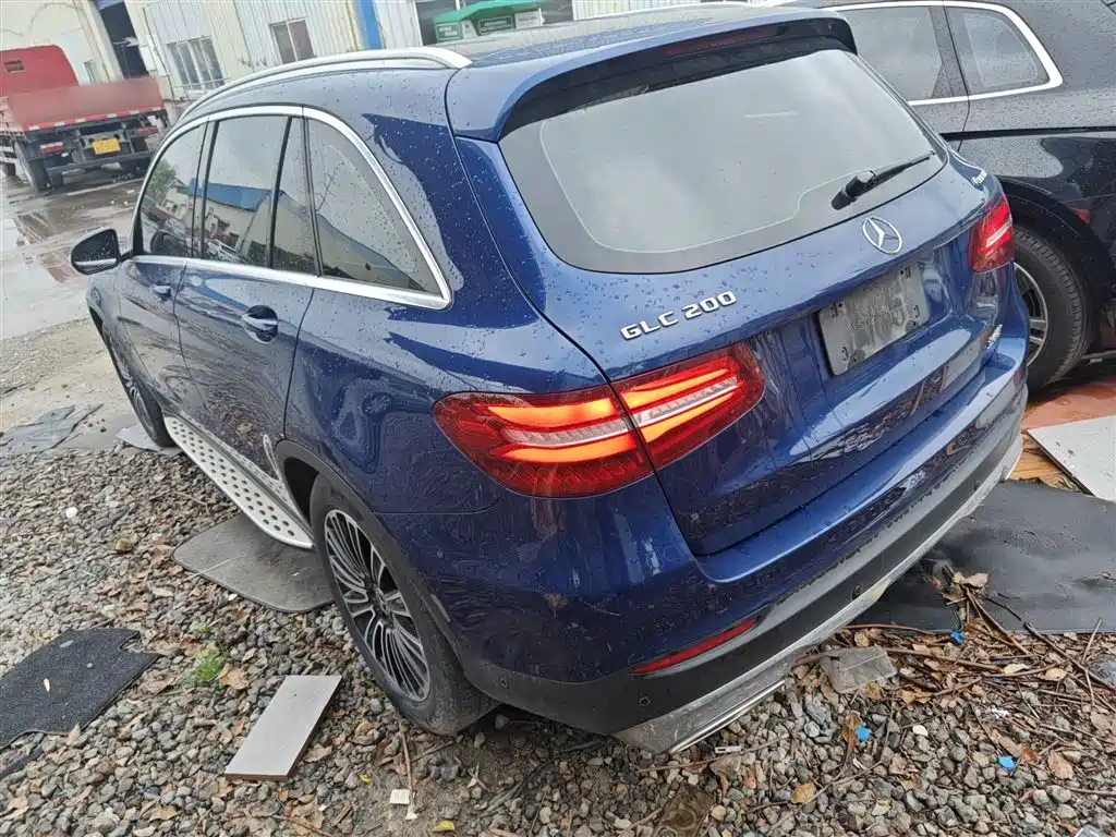 Mercedes-Benz GLC 2018 — фото 23