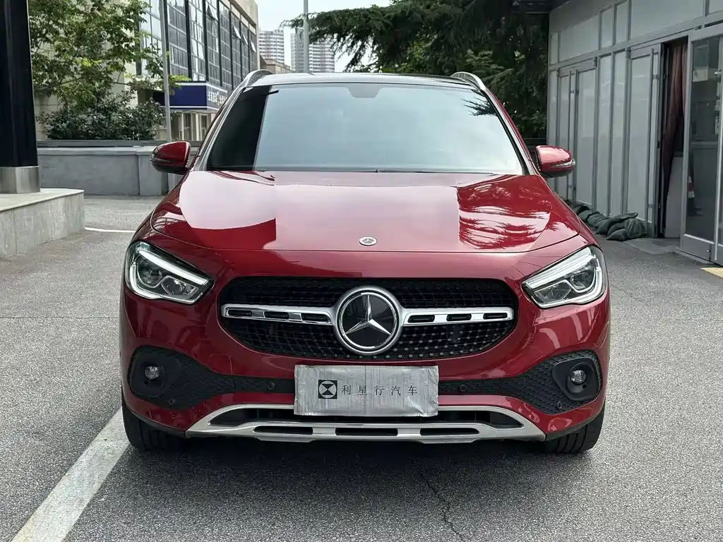 Mercedes-Benz GLA 2021