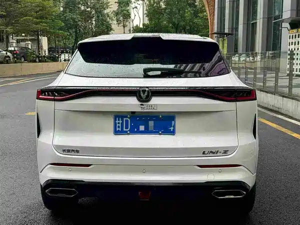 Changan UNI-Z 2024