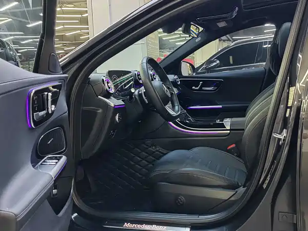 Mercedes-Benz C-Class 2023