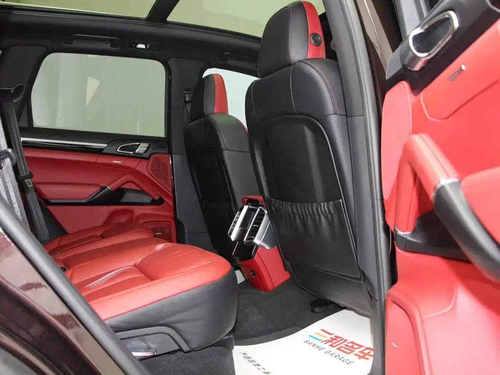 Porsche Cayenne 2015 — фото 10