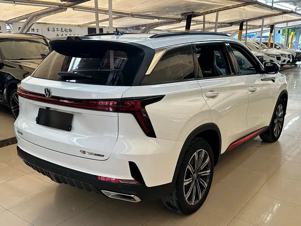 Changan CS75PLUS 2022 — фото 4