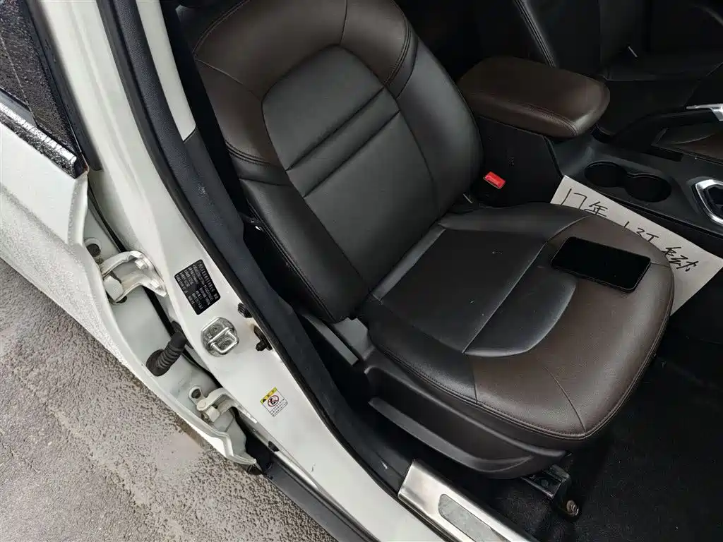 GAC Motor Trumpchi GS4 2017 — фото 25