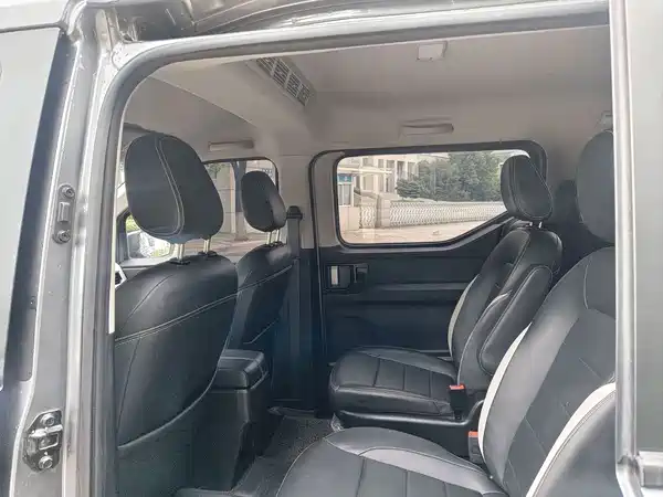 Wuling Journey 2024