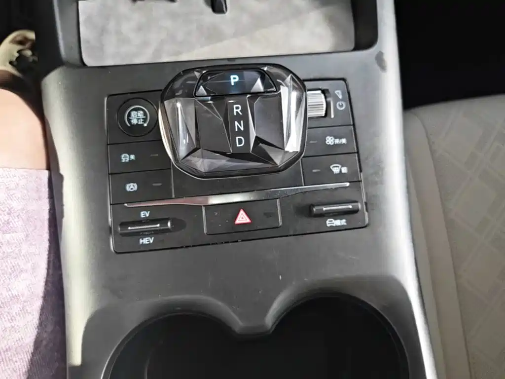 BYD Qin PLUS 2025 — фото 14