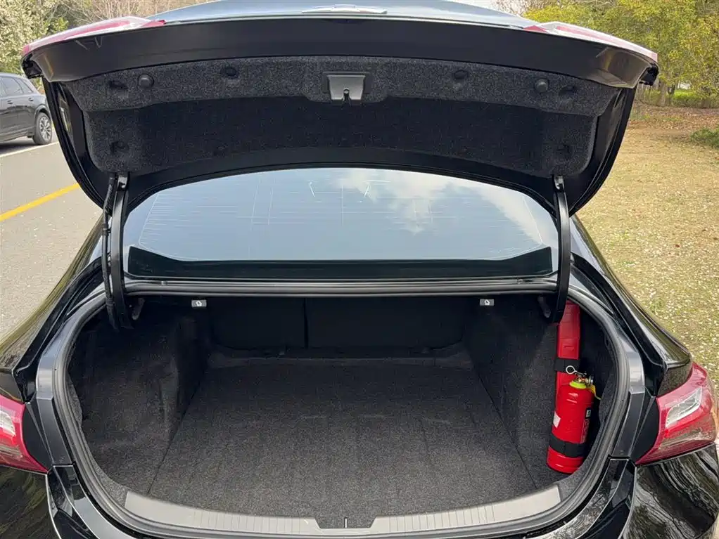 Chevrolet Malibu XL 2023 — фото 22