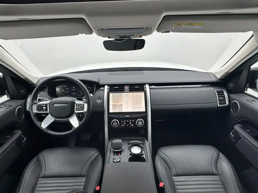 Land Rover Discovery 2024 — фото 15