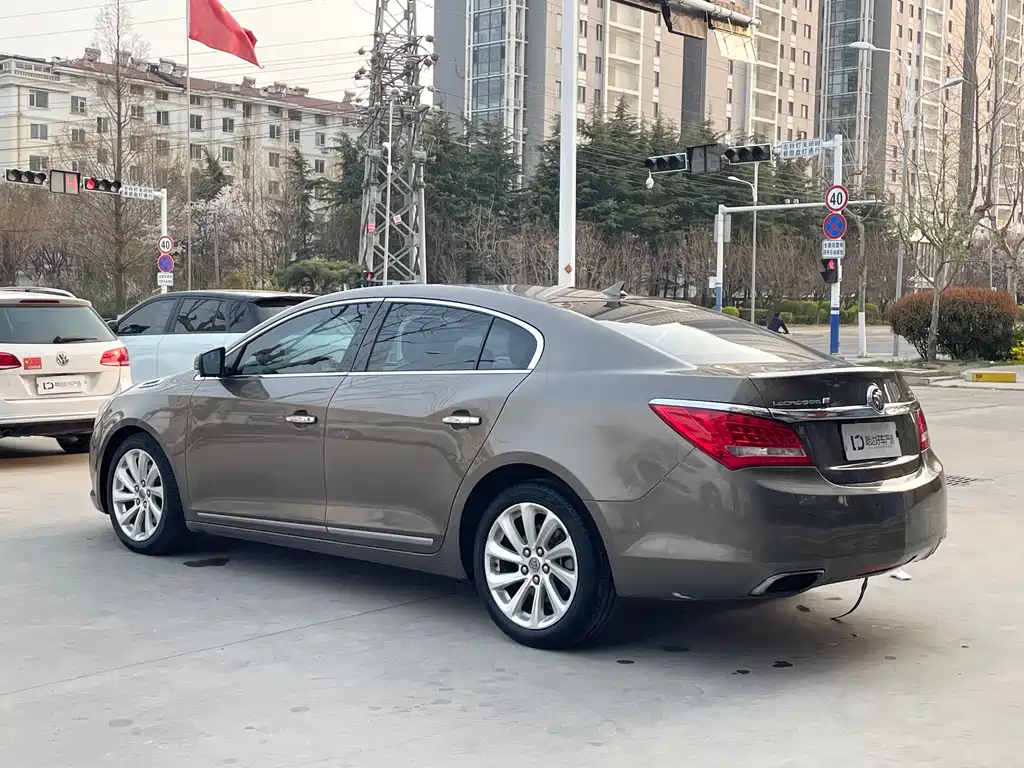 Buick LaCrosse 2013 — фото 9