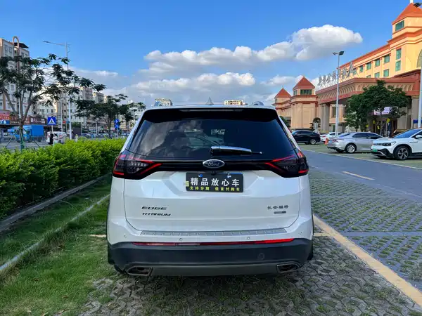 Ford Edge 2015