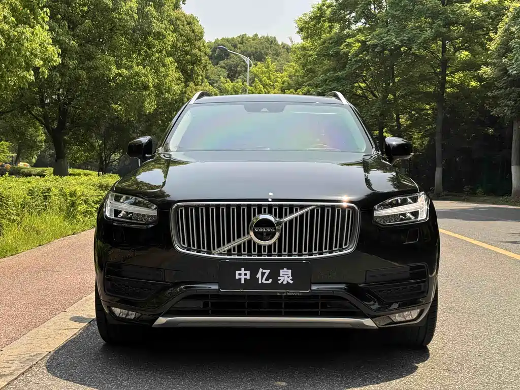Volvo XC90 2018 — фото 2